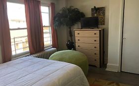2Bed/1 Bath Spacious Apt Boardwalk, Beach, Casinos